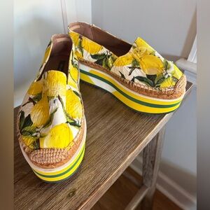 Dolce & Gabbana lemon platform espadrilles size 36 like new